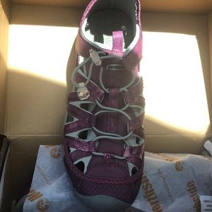 Brand new Northside athletic sandals